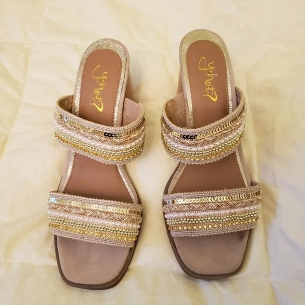 Y‎ Not sequins beaded Lucas 9m heels